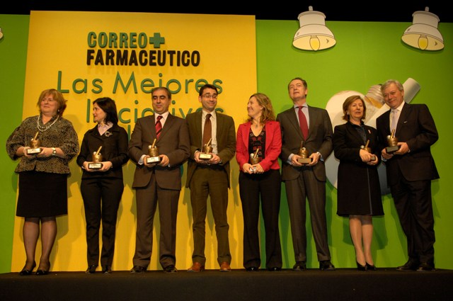 LOS FARMAC�UTICOS DE LA REGI�N DE MURCIA Y LA CONSEJER�A DE SANIDAD GANAN EL PREMIO A LA MEJOR INICIATIVA FARMAC�UTICA DEL 2009